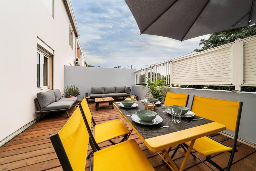 Le Cocon Retro-Chic A La Capitale Apartment Saint-Denis Luaran gambar